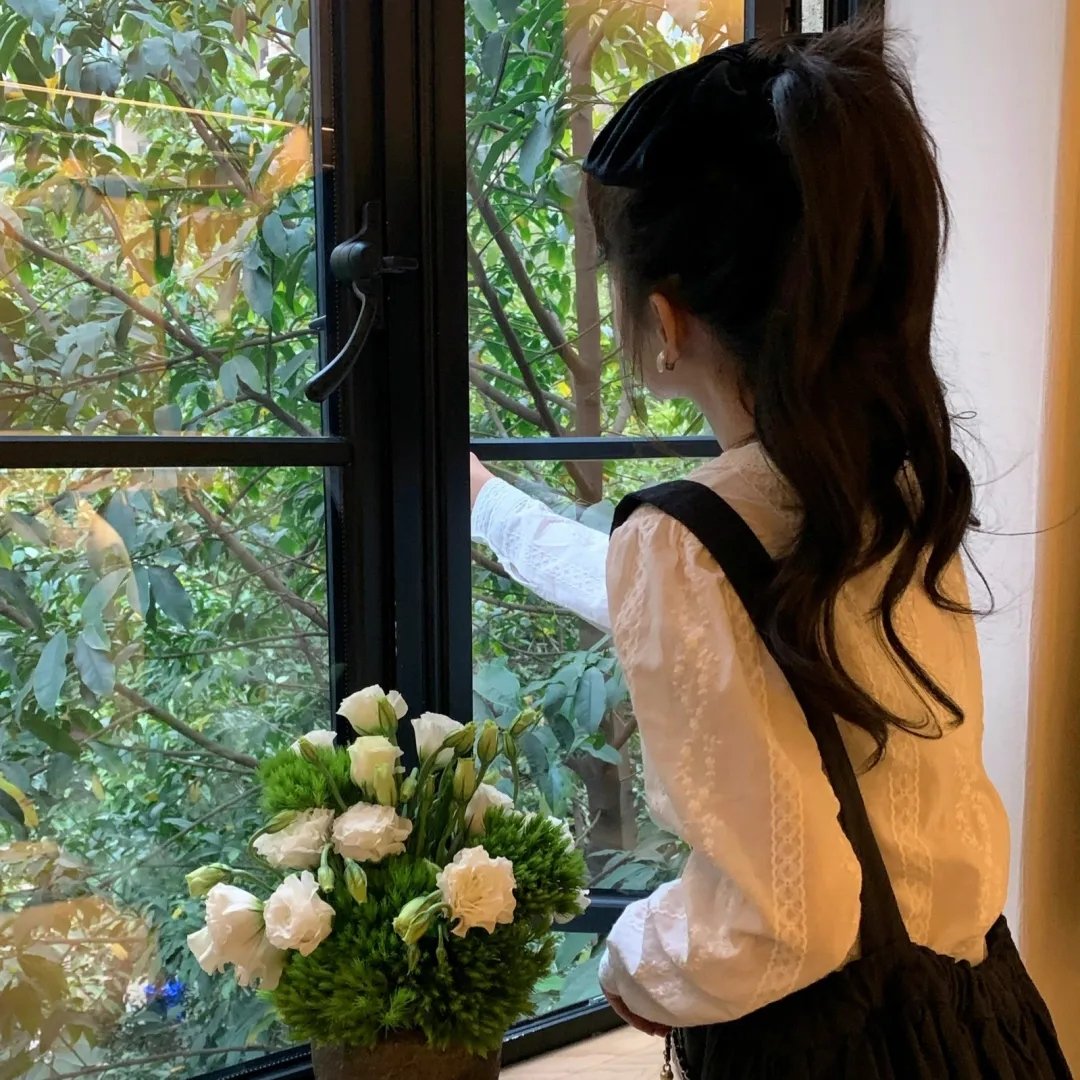黑白潜行
